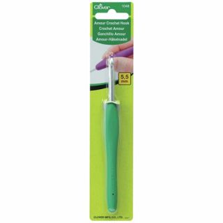 Amour Crochet Hook: 5.50mm